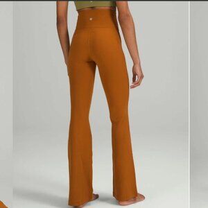 Lululemon Groove Super-High-Rise Flared Pant NuluButternut Brown size 12